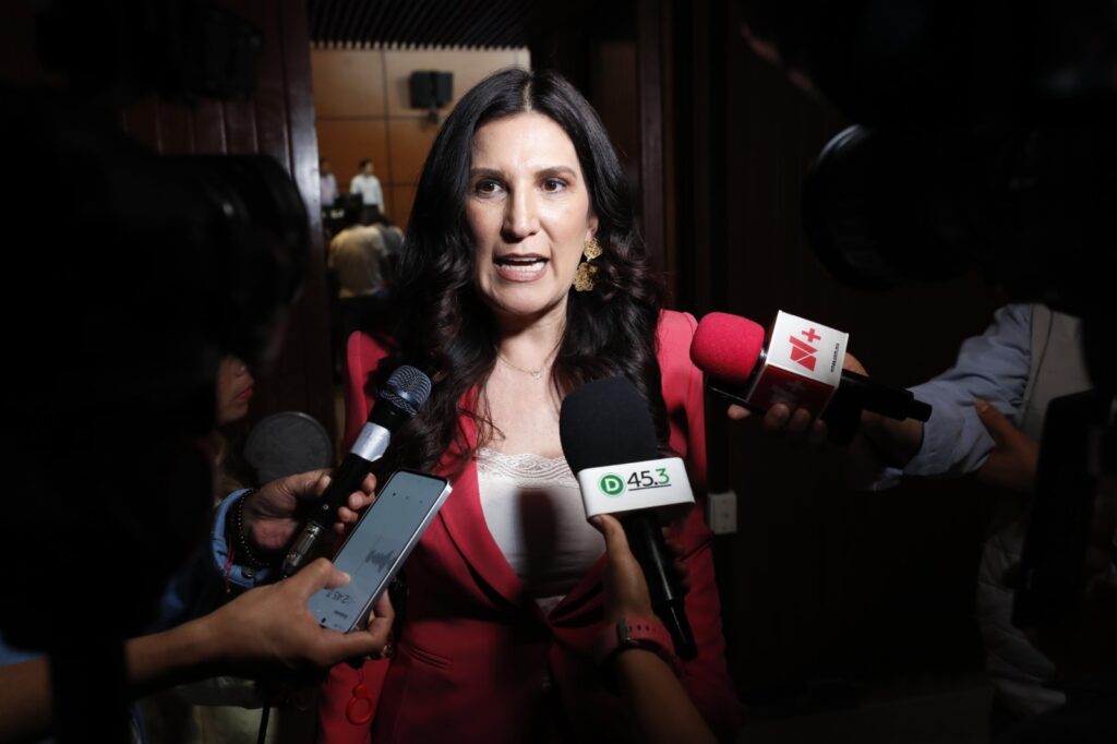 Kenia López Rabadán: reforma electoral no aplicará en 2027 y se perdió oportunidad de frenar al crimen organizado