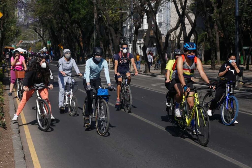 Pedalear mejora la mente: estudio internacional revela los poderosos efectos del ciclismo en el cerebro y las emociones