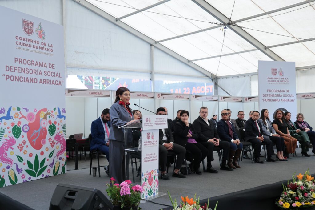 Clara Brugada impulsa defensa jurídica gratuita para proteger viviendas y patrimonio
