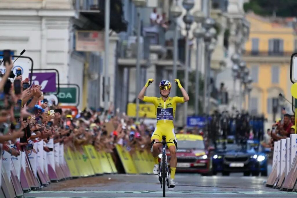Demi Vollering conquista el Tour de Francia por segunda vez