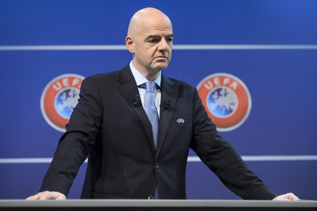 Piden impedir que Gianni Infantino busque otro mandato en FIFA