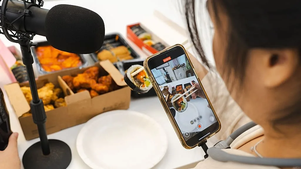 TikTok y la comida: cuando un video puede cambiar lo que los adolescentes quieren comer