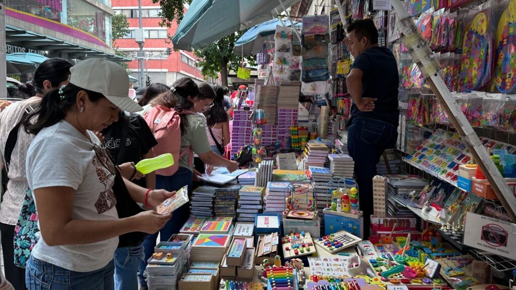 ¿Aún te faltan útiles? Profeco tendrá Feria de Regreso a Clases en Expo Reforma