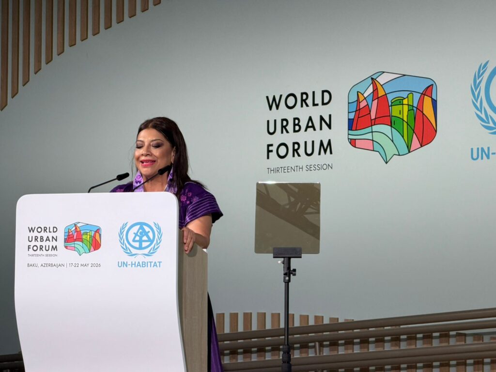 Clara Brugada llama a construir “ciudades refugio” frente a desigualdad, violencia y crisis climática