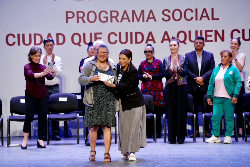 “Ciudad que Cuida”: Brugada impulsa apoyo económico para mujeres cuidadoras en la capital