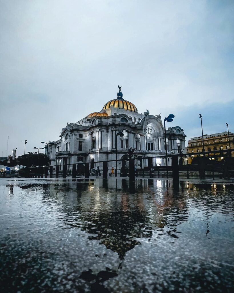 Jueves con calor y tormentas en CDMX; autoridades piden extremar precauciones