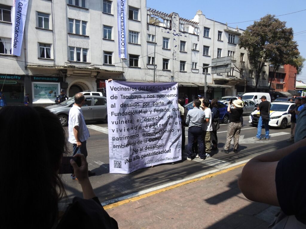 ¿Gentrificación en marcha? Habitantes denuncian presiones para abandonar edificio histórico en CDMX