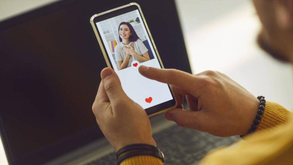Apps de citas y riesgos digitales: el lado oculto de buscar pareja en internet