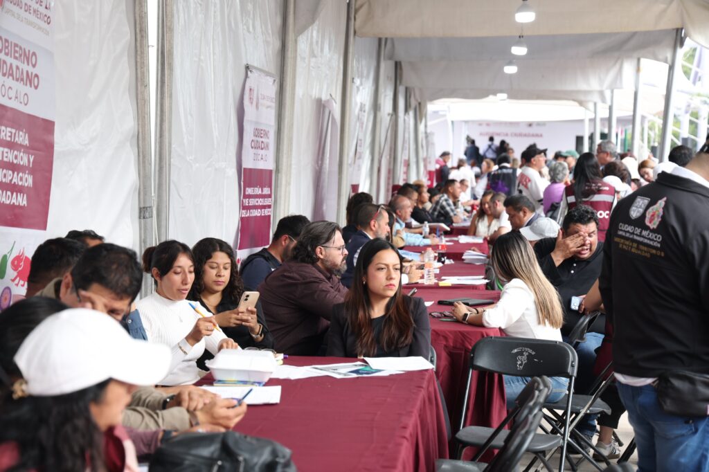 Más de 600 peticiones ciudadanas llegan al Gobierno de CDMX en una sola jornada