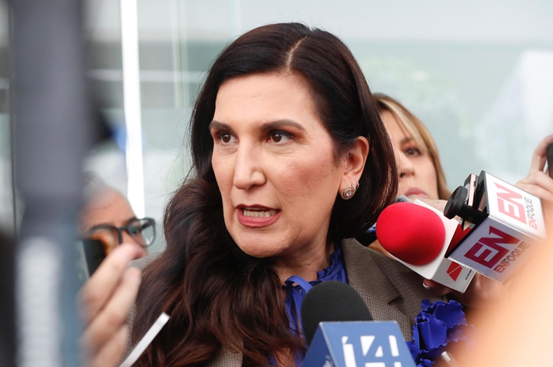 El Congreso ante la presión internacional: la postura de Kenia López
