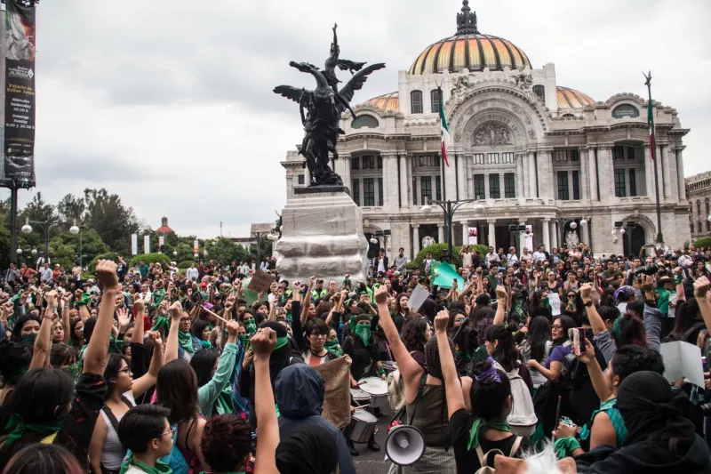 Despenalización total del aborto vuelve a la agenda de Morena en el Congreso capitalino